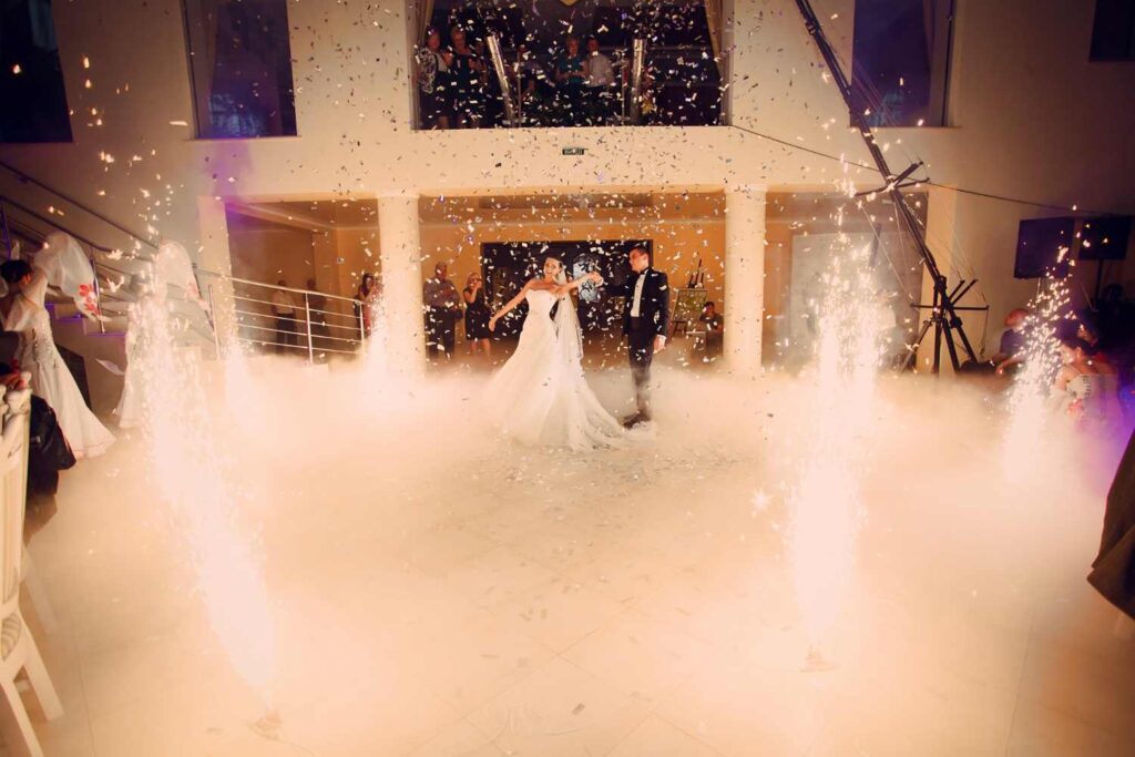 Piste de danse LED vs parquet quel sol choisir pour votre mariage en 2026 ? piste de danse led vs parquet,choisir piste de danse mariage,parquet ou location piste de danse lumineuse,comparatif piste de danse mariage